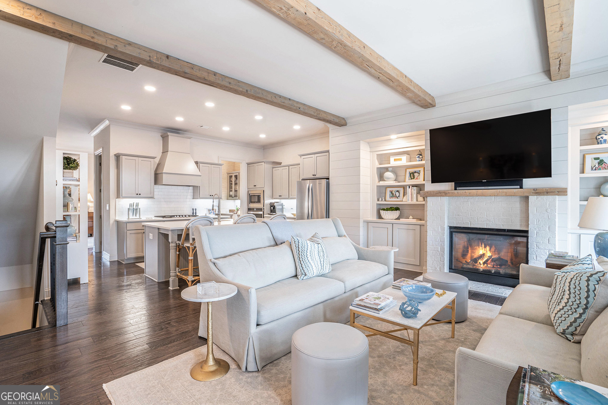 1892 Skyfall CIR NE
