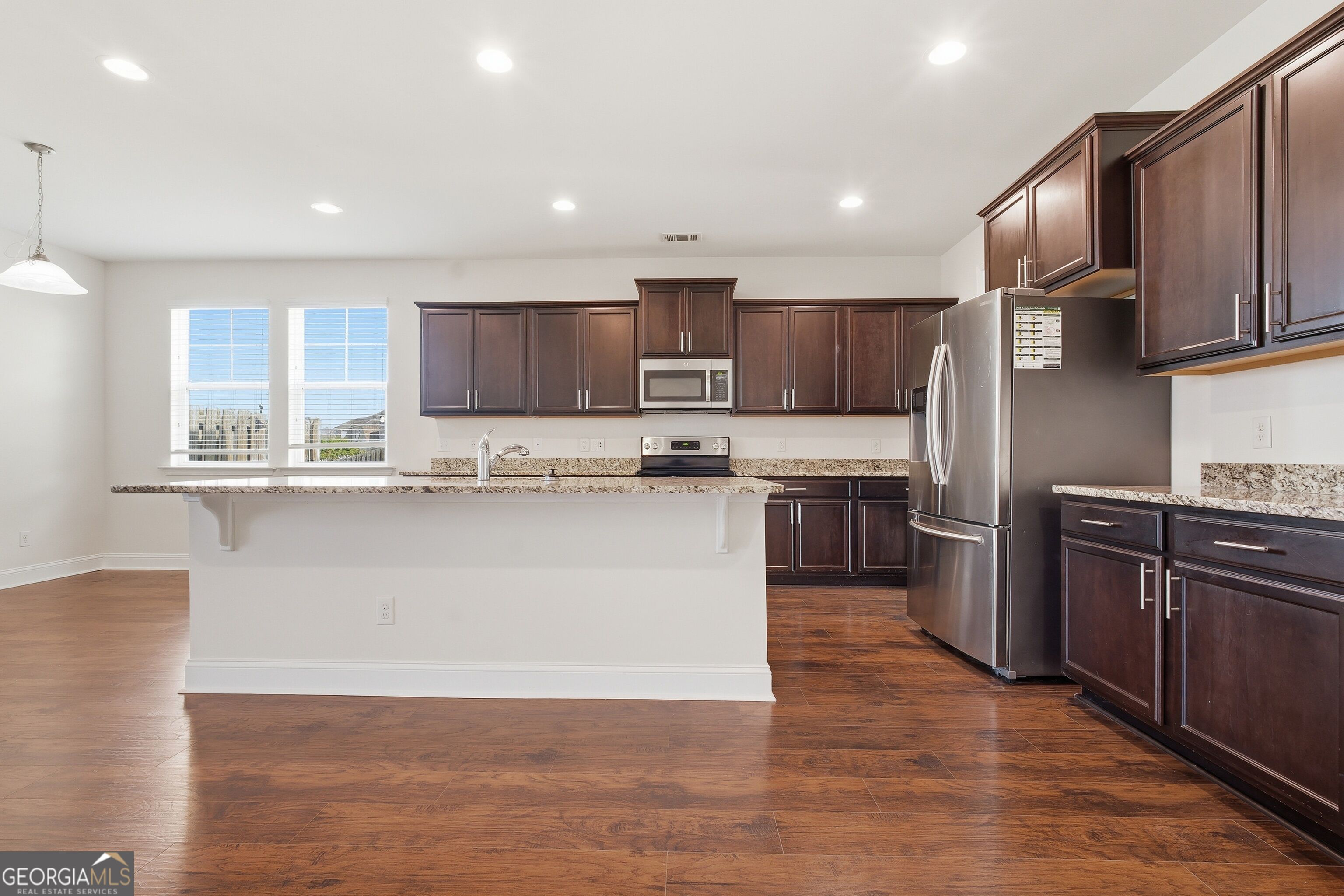 105 Grimsby RD