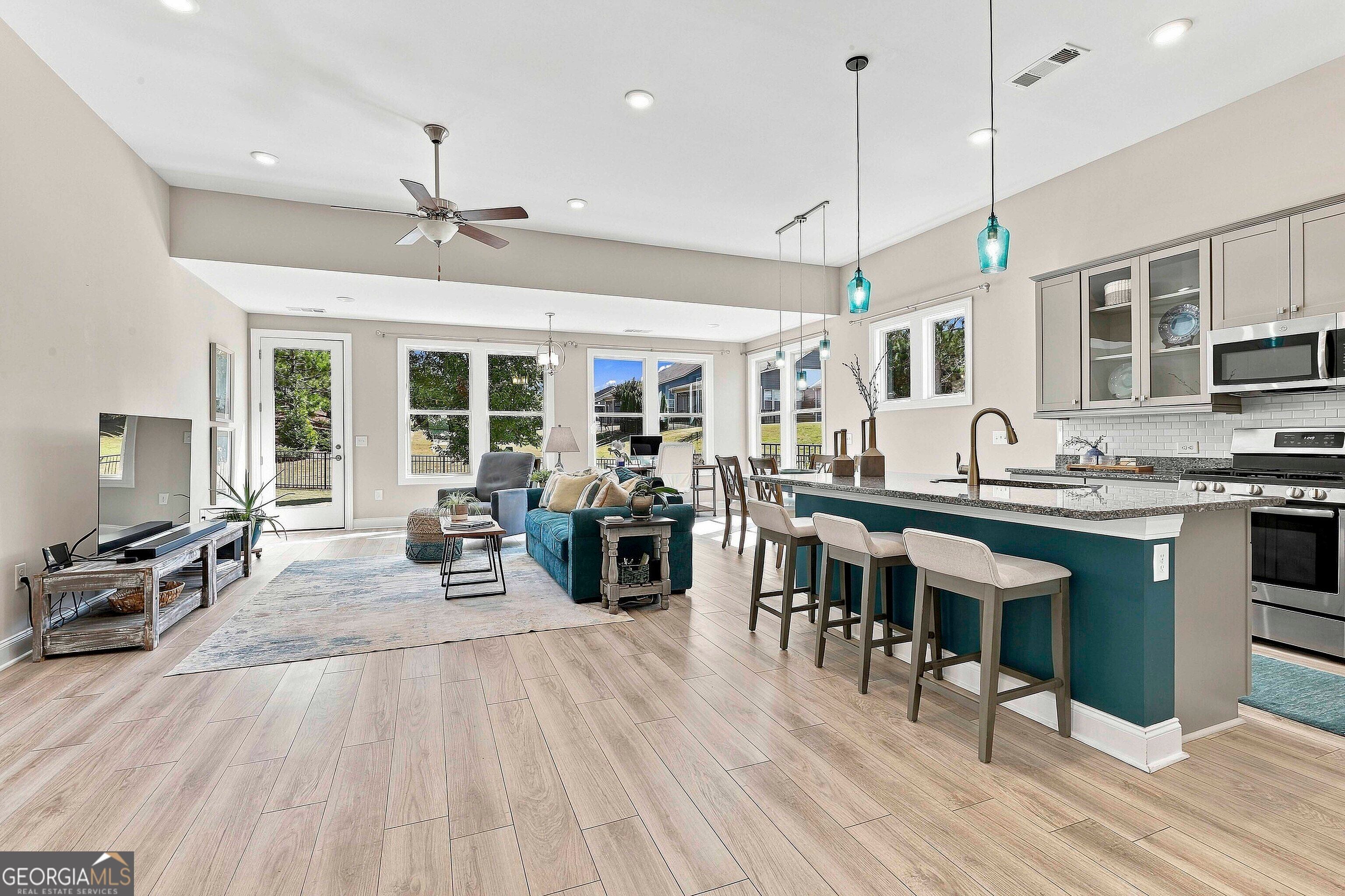 151 Iron Oak DR