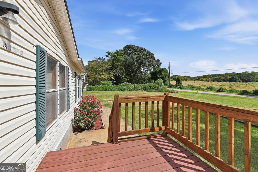 Photo of 217 Combs Avenue, Martin, GA 30557 (MLS # 10869743)