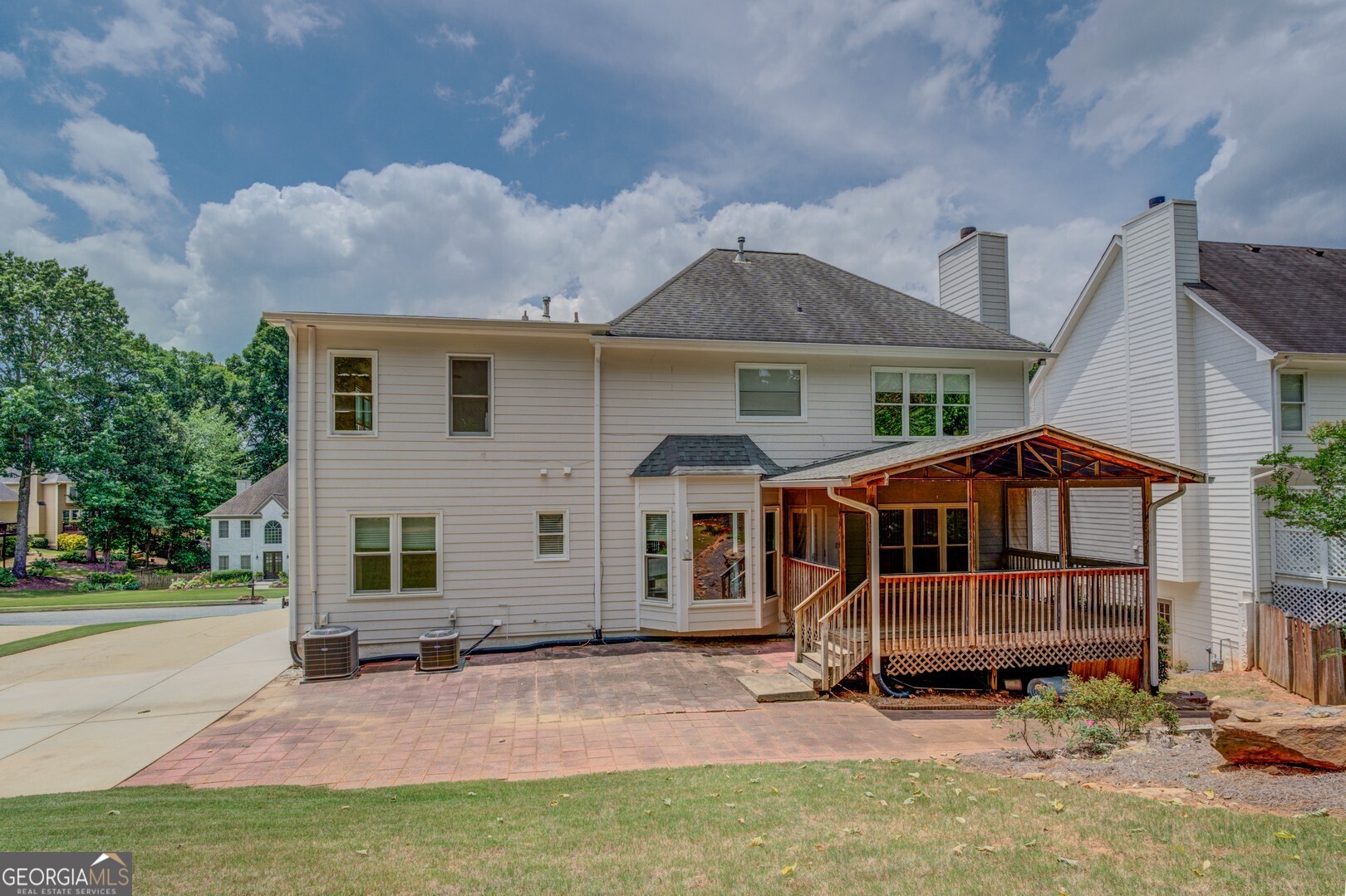 Highland Oaks - Residential