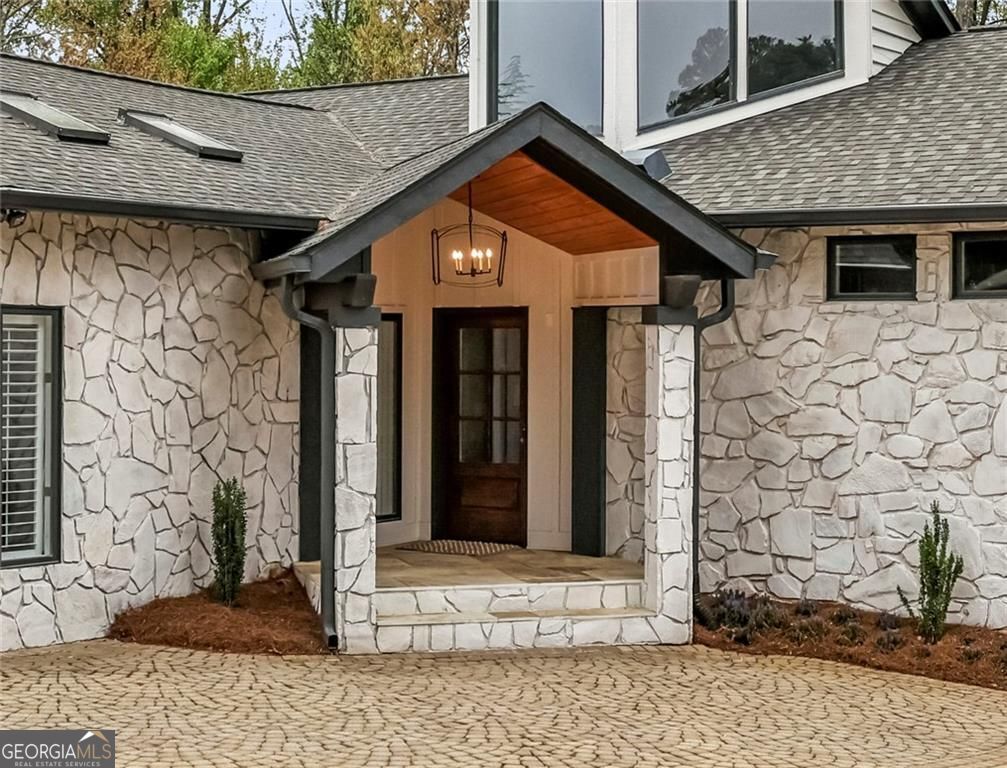 6592 Gaines Ferry RD