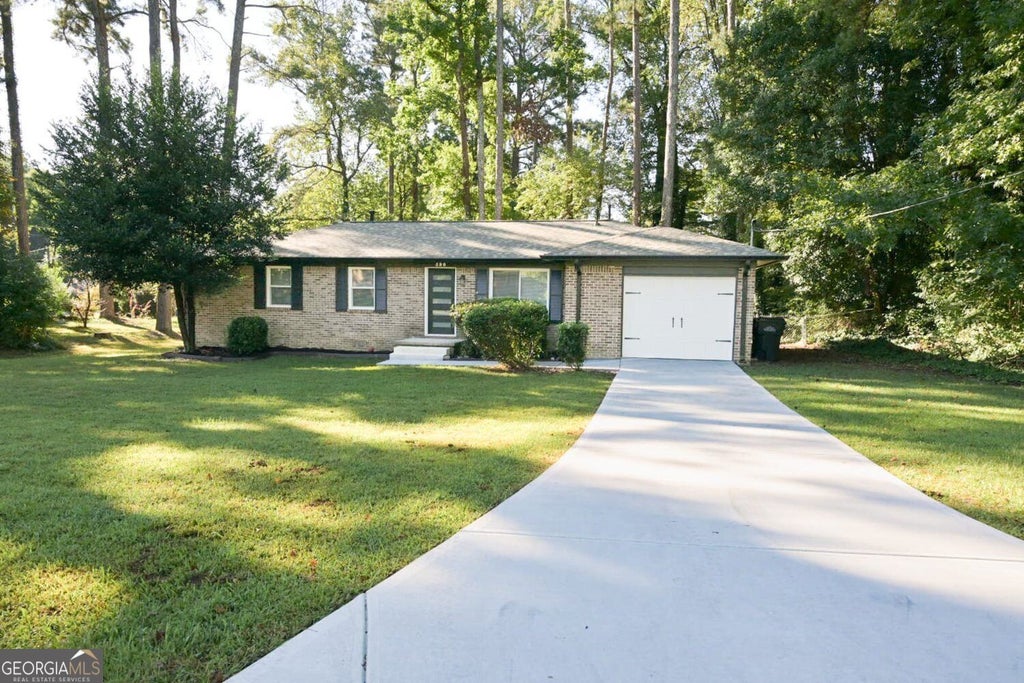 Photo of 586 E Glochester Place NW, Norcross, GA 30071 (MLS # 10854636)
