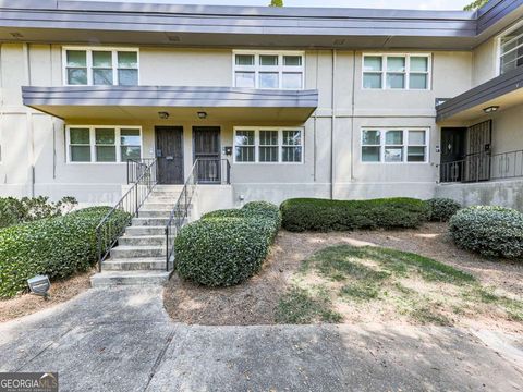 284 Lakemoore DR NE D Atlanta GA 30342