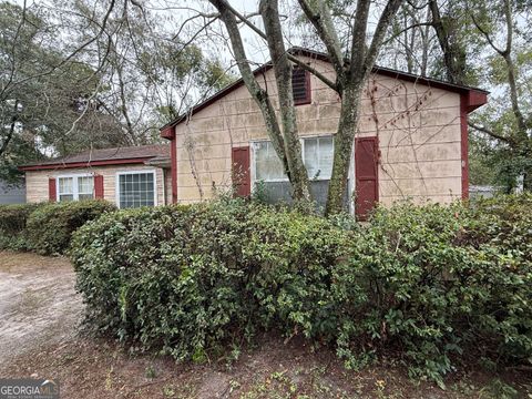 1803 N Lee ST Valdosta GA 31602