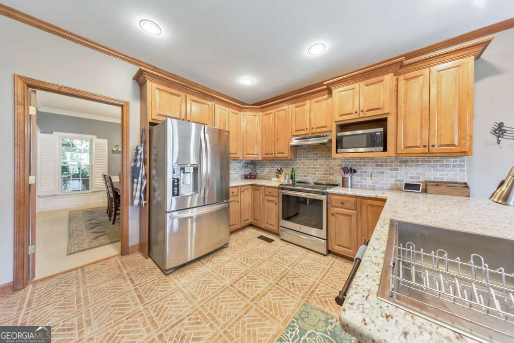 400 Davis Carnes LN NW