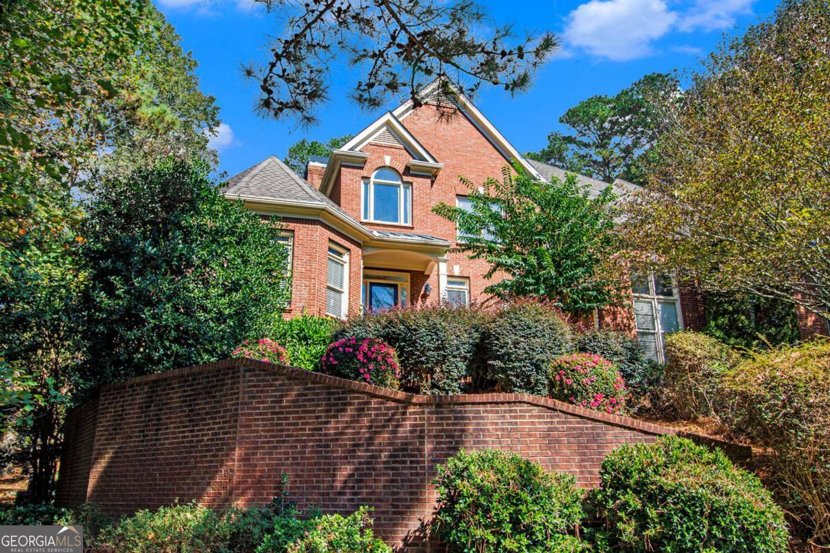 345 Lake Bend CT
