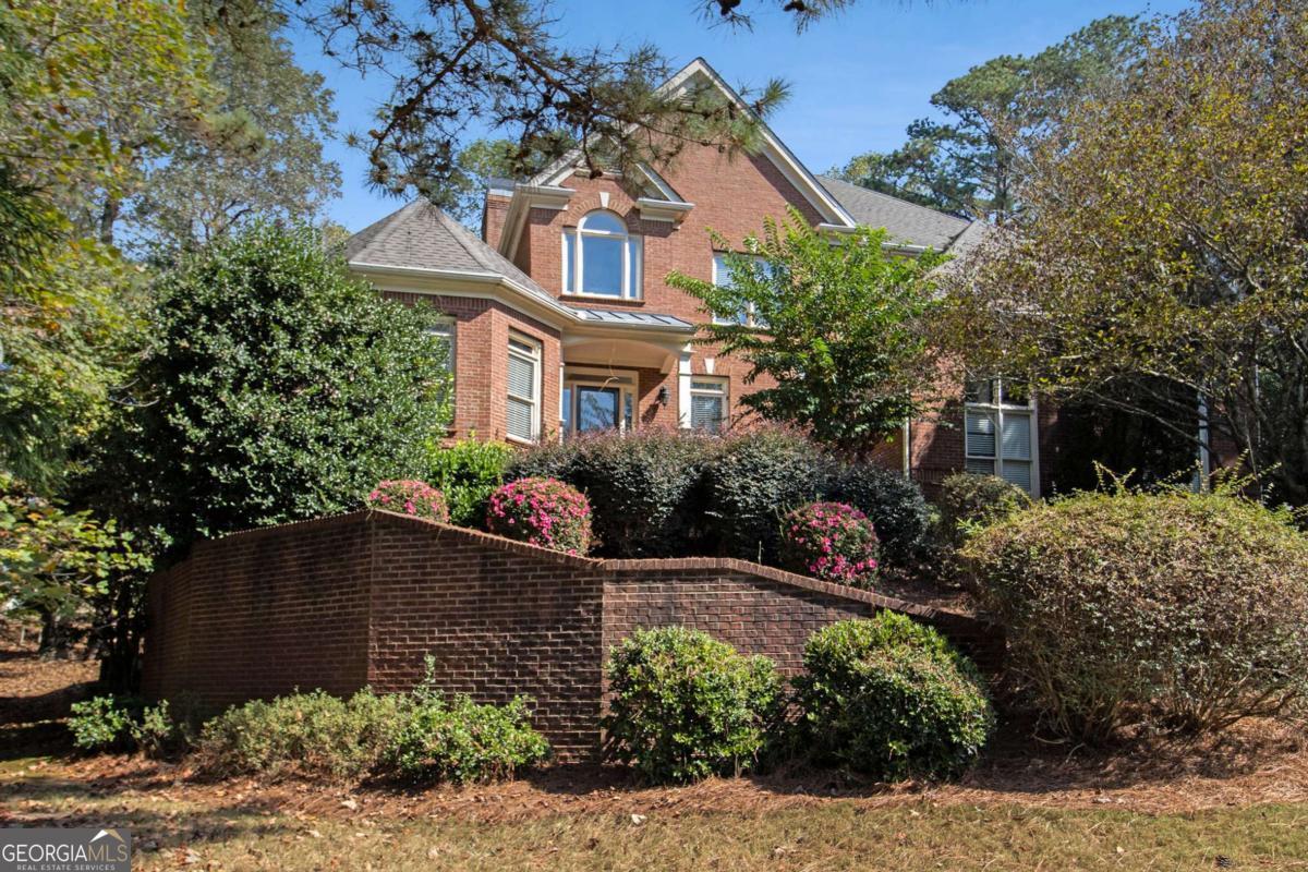 345 Lake Bend CT
