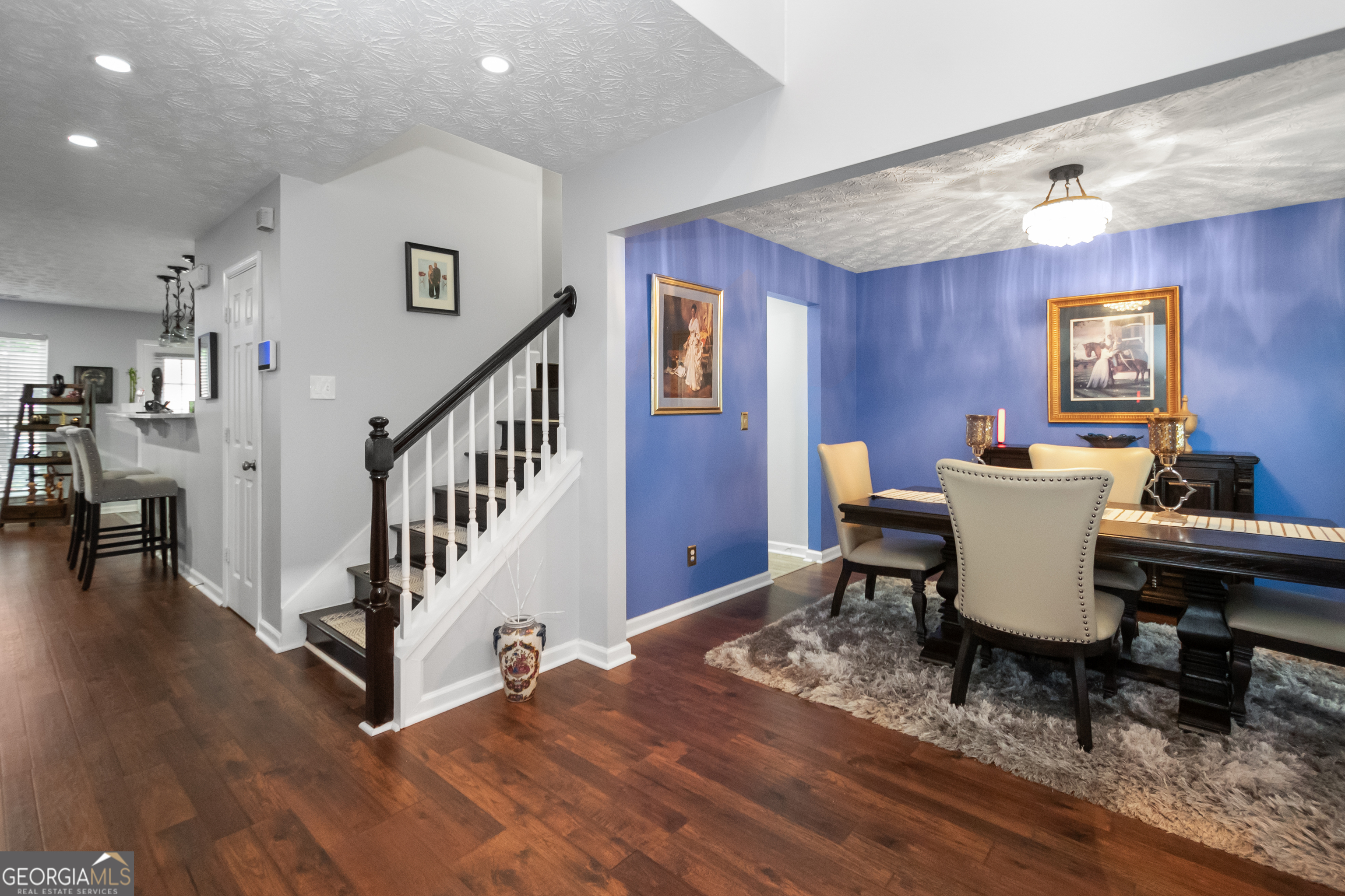 8248 Milam LOOP