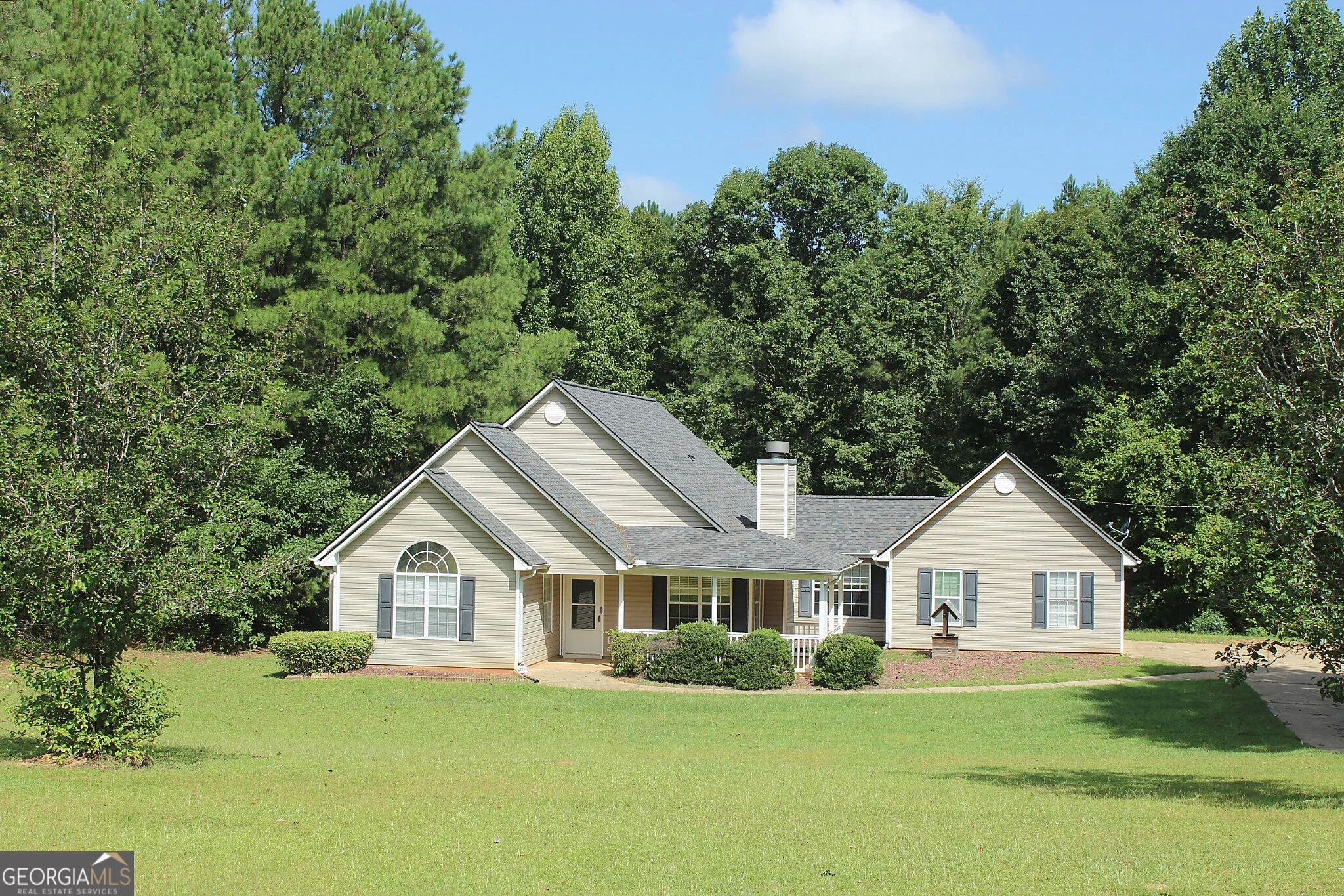 5613 Hwy 81 E