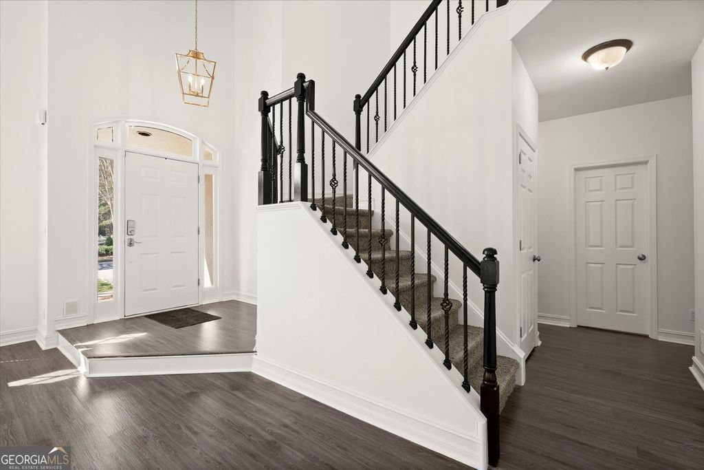 Photo of 1000 Graystone Crossing, Alpharetta, GA 30005 (MLS # 10709281)