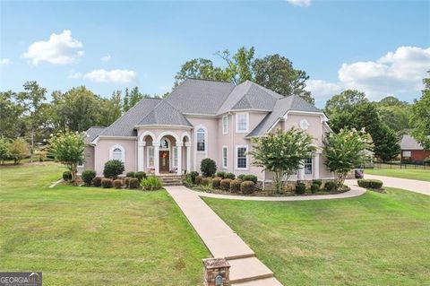 Photo of 31 MEADOW LAKES Terrace, Cedartown, GA 30125 (MLS # 10598557)