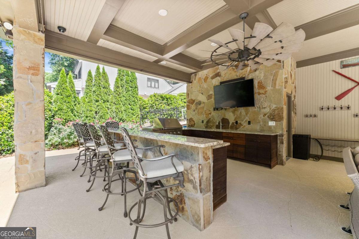 5840 Rock Springs CIR