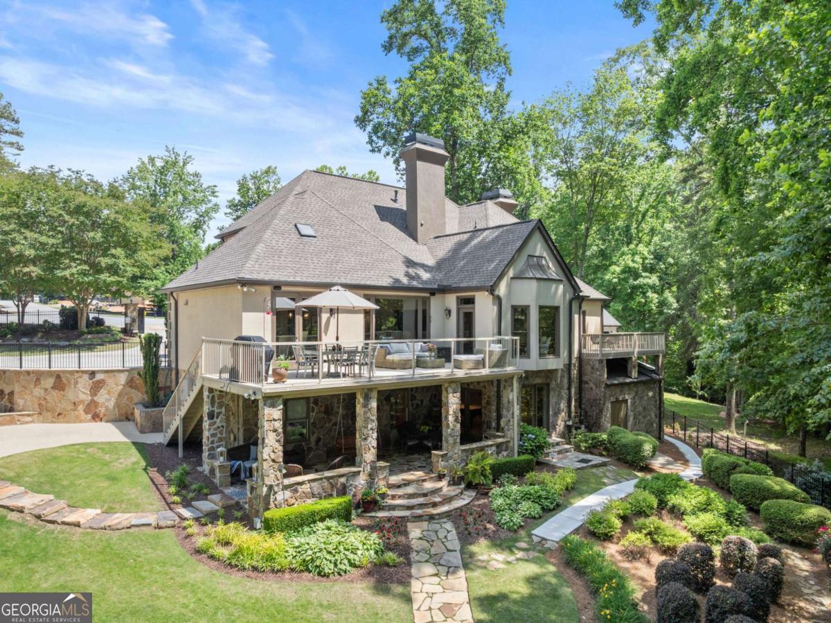 5840 Rock Springs CIR