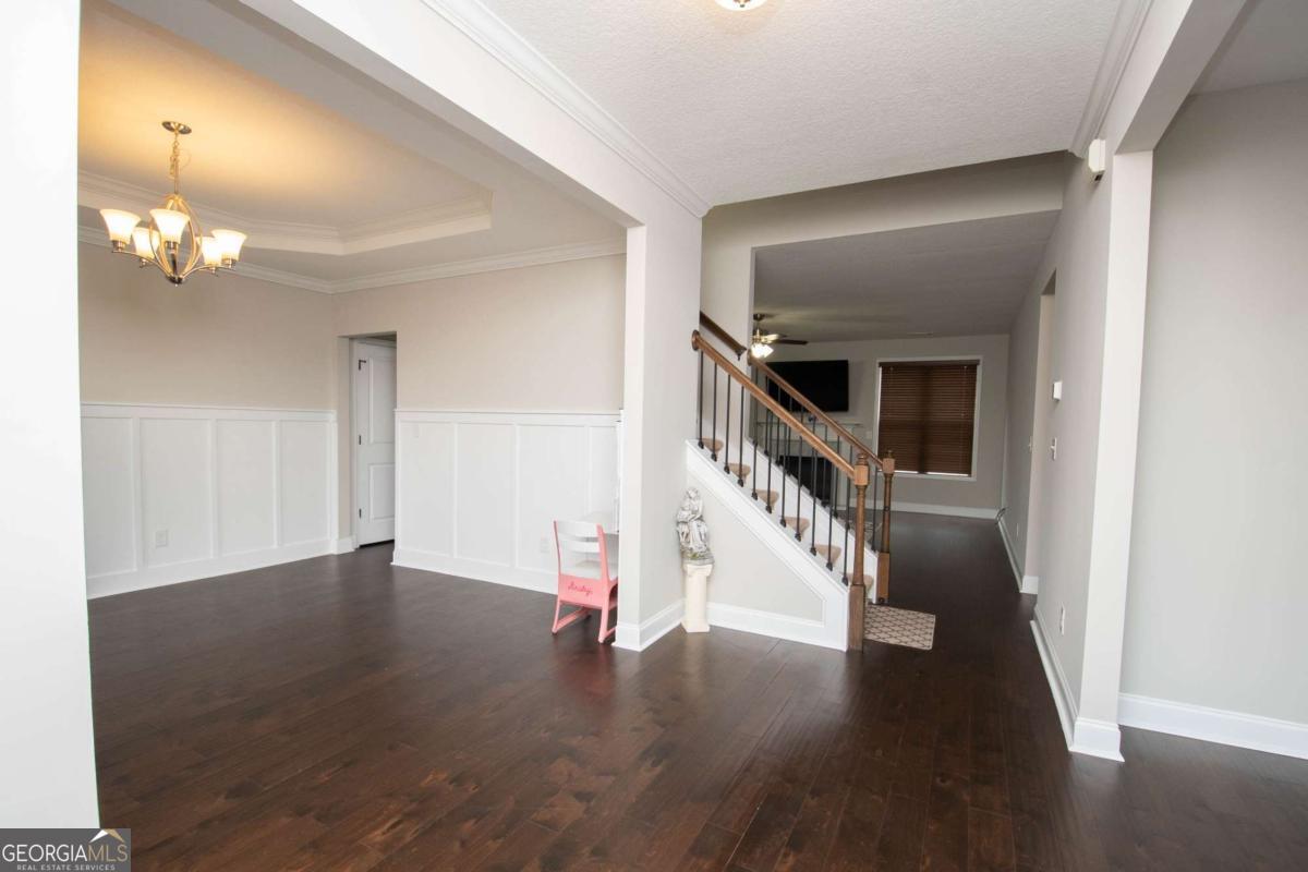 379 Linman DR