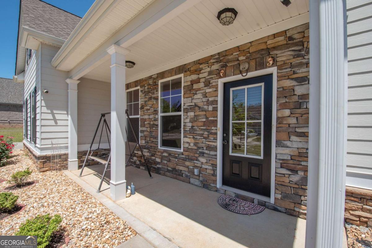 379 Linman DR