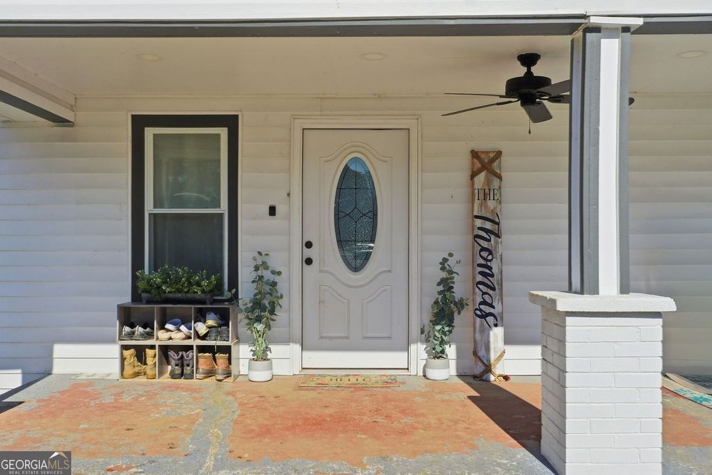 Photo of 717 Morningside Drive, Dalton, GA 30721 (MLS # 10681545)