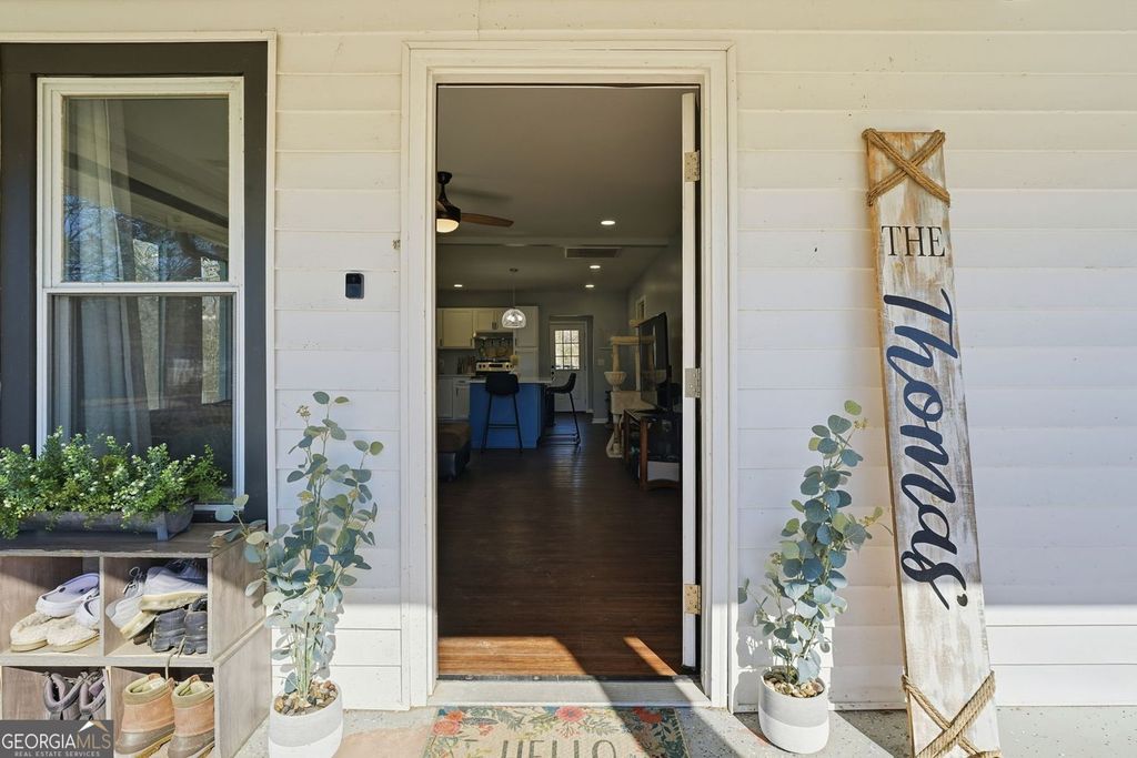 Photo of 717 Morningside Drive, Dalton, GA 30721 (MLS # 10681545)