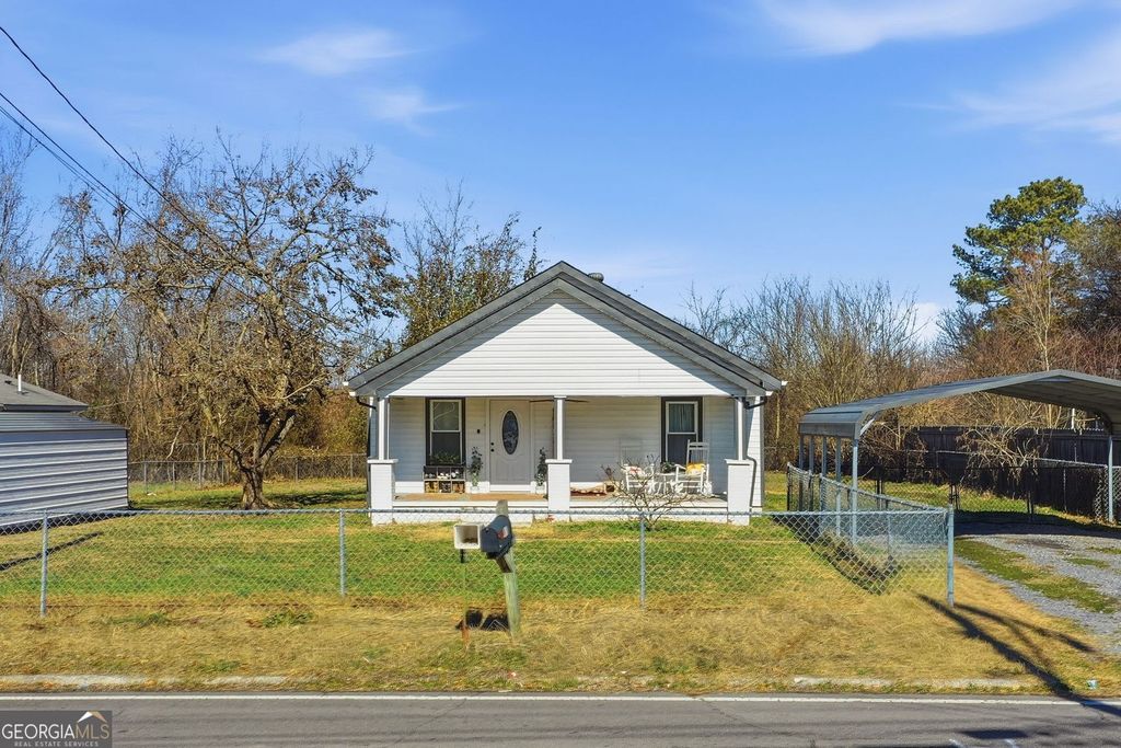 Photo of 717 Morningside Drive, Dalton, GA 30721 (MLS # 10681545)