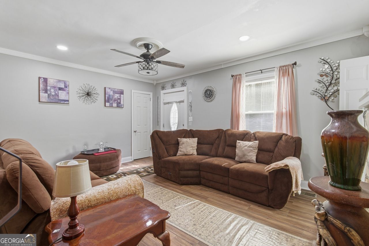 C D Connallys Prop - Residential