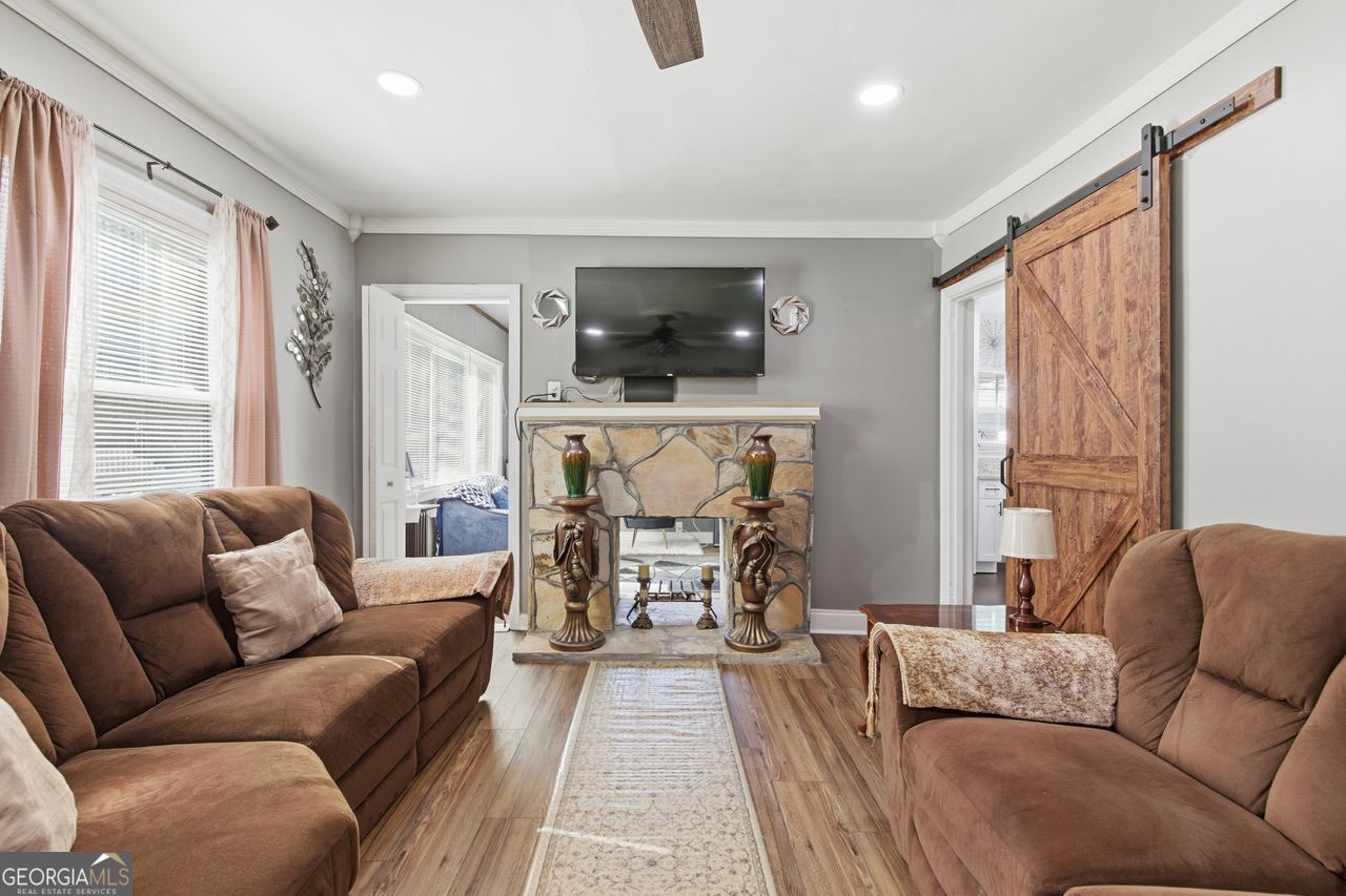 C D Connallys Prop - Residential