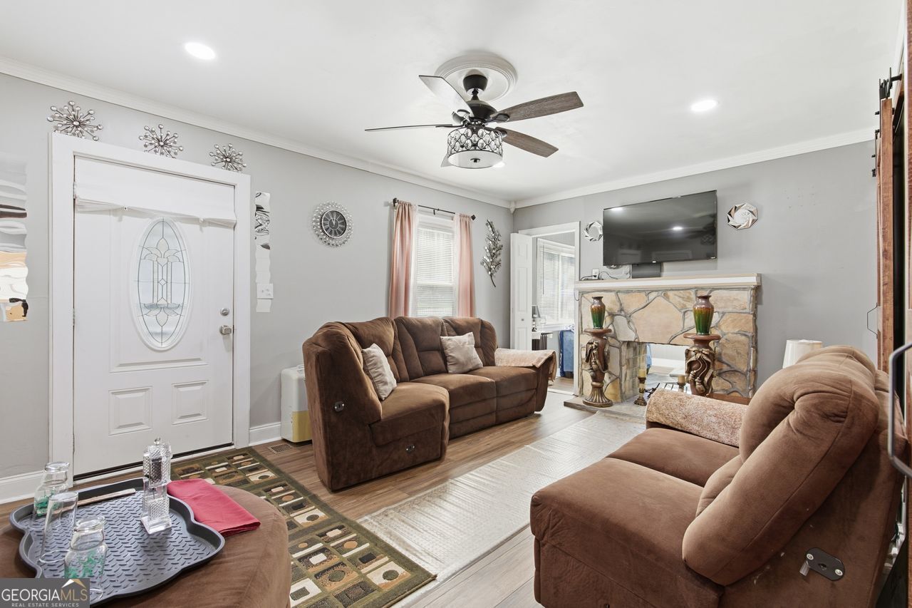 C D Connallys Prop - Residential