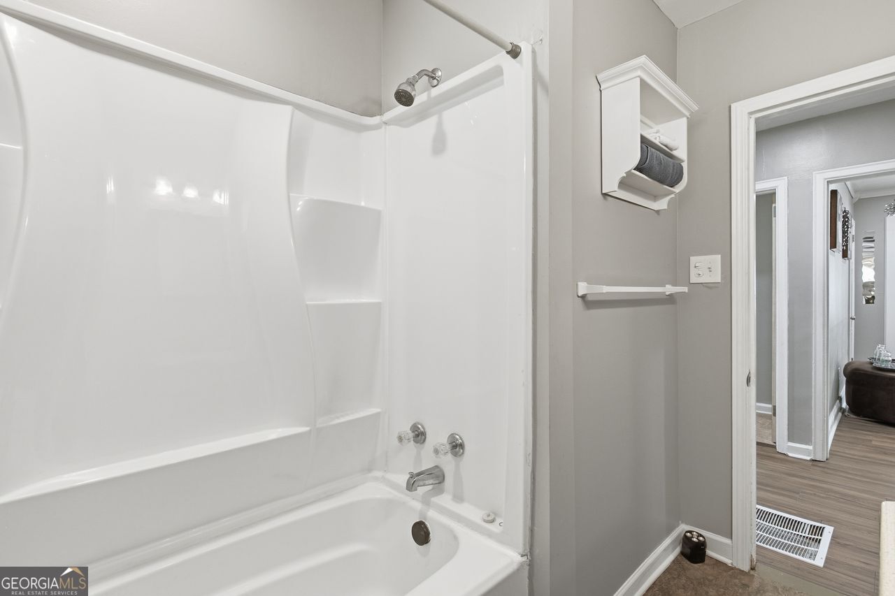 C D Connallys Prop - Residential