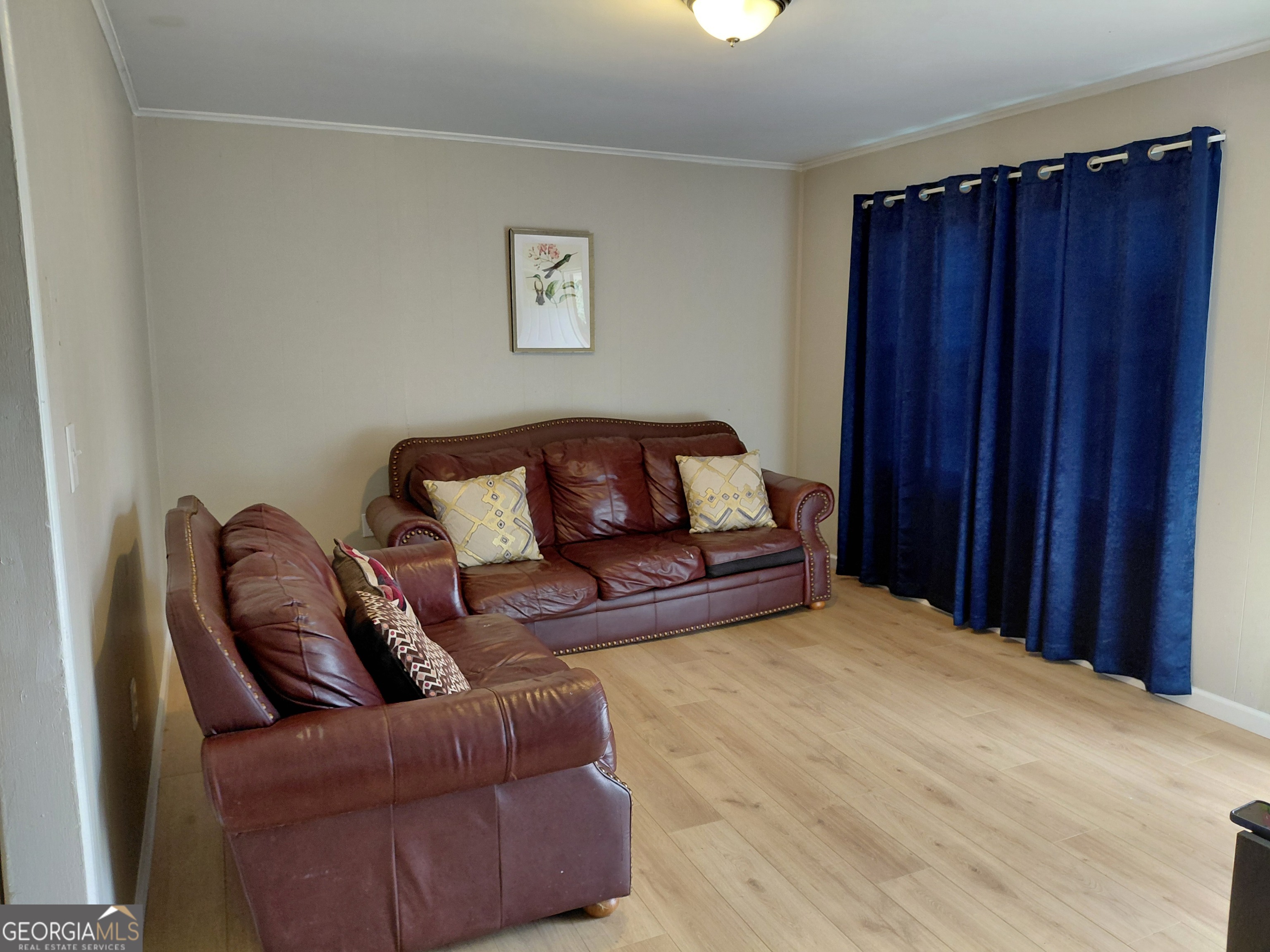 2689 Village Green LN