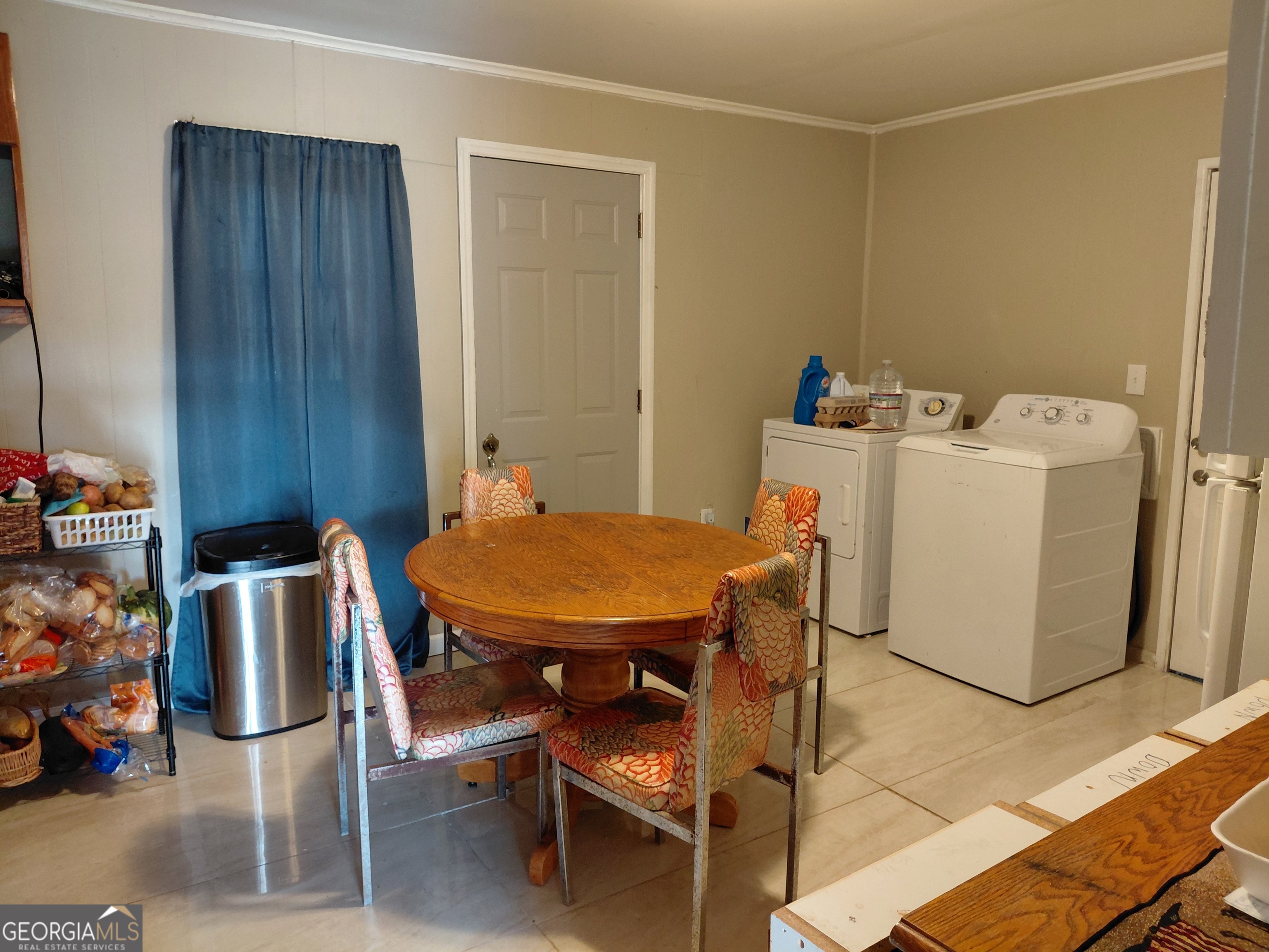 2689 Village Green LN