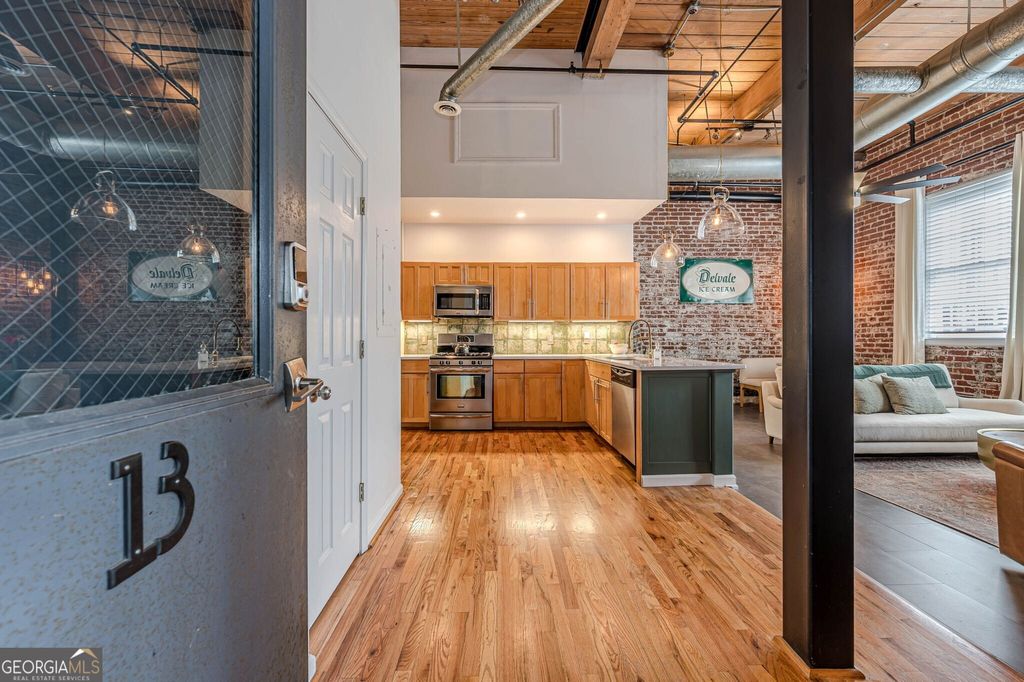 Photo of 320 Martin Luther King Jr Drive SE #13, Atlanta, GA 30312 (MLS # 10708528)