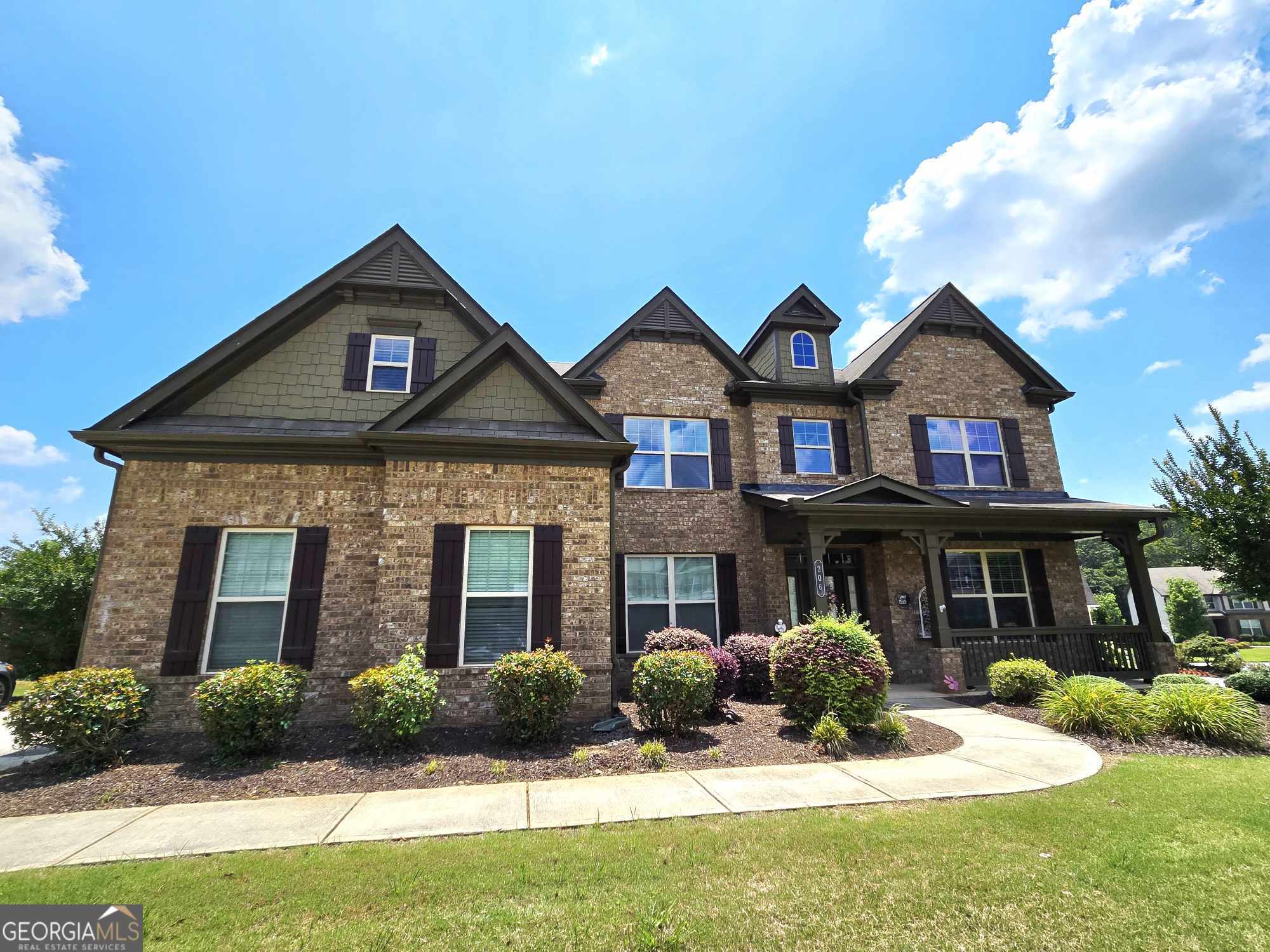 Welcome to the Hickory Manor neighborhood! 206 Birchin Drive is where your heart belongs! Upon entering the 2-story foyer, the home's aesthetic appeal is immediately apparent. This meticulously maintained residence is situated on the largest lot in the neighborhood, featuring a fenced backyard. The home includes 5 bedrooms, 4 bathrooms, and ample open space suitable for family gatherings and entertaining. Additional amenities include an office and a versatile room suitable for many options, including a gym. The living room features a wood-burning fireplace, ideal for cozy winter evenings, while the expansive covered patio provides an excellent space to enjoy spring mornings. The inviting atmosphere of this home is unparalleled. We encourage you to schedule a viewing at your earliest convenience.