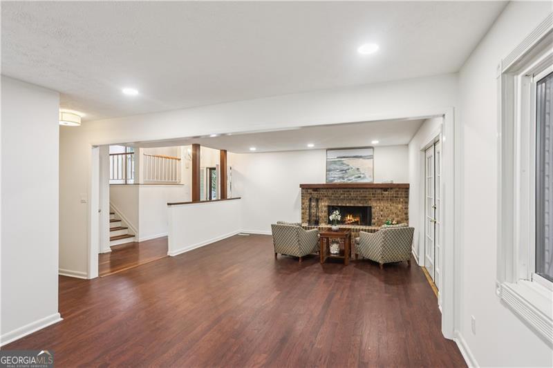 Pinecrest Townhomes - Residential