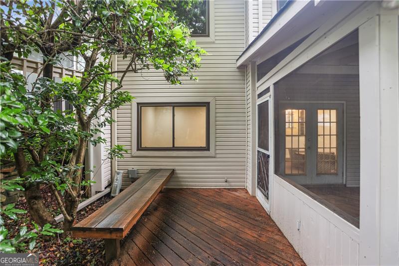Pinecrest Townhomes - Residential