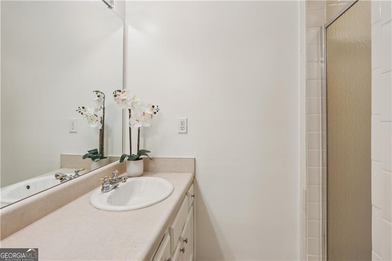 Pinecrest Townhomes - Residential