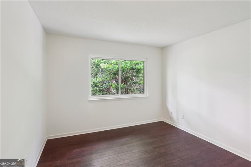 Pinecrest Townhomes - Residential
