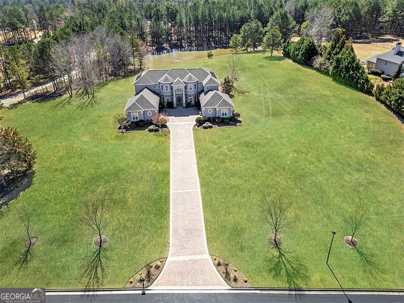 525 WATERS WAY