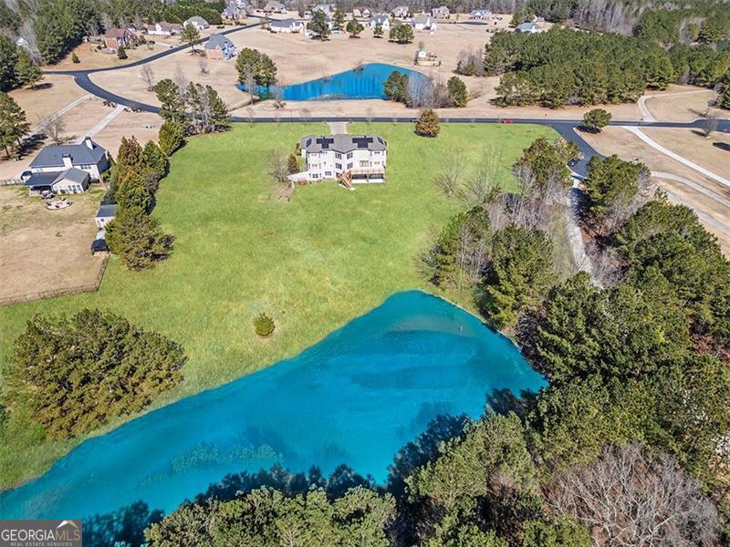 525 WATERS WAY