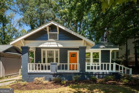 Photo of 943 Rose Circle SW, Atlanta, GA 30310 (MLS # 10554899)