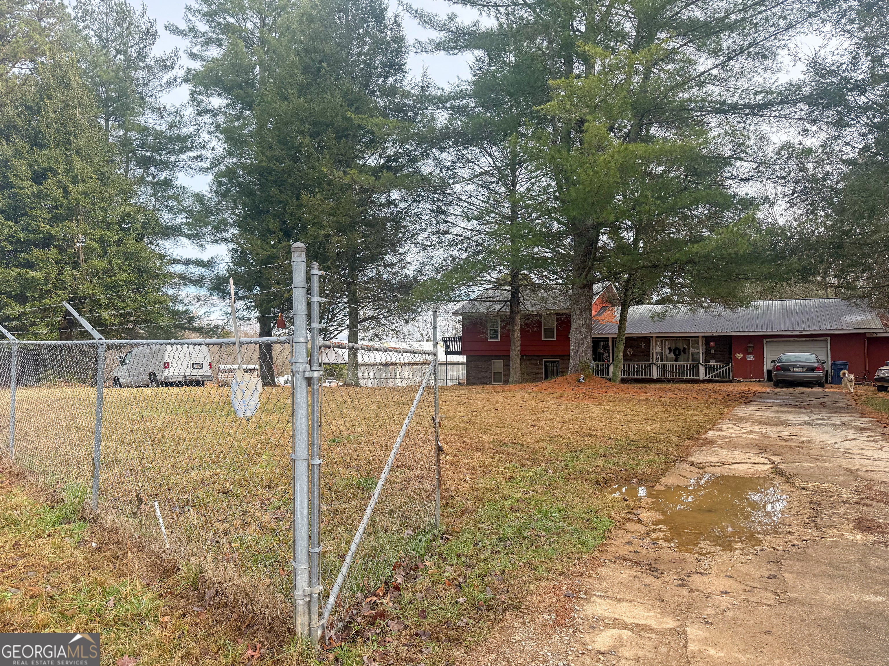 3750 Old Cleveland RD
