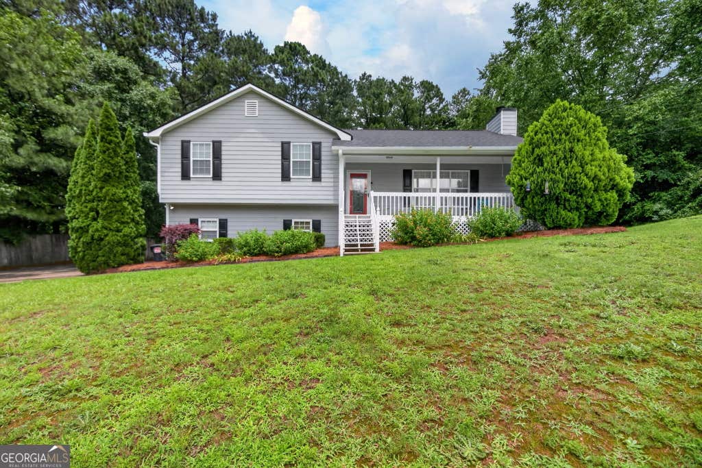 Photo of 141 King Charles Road, Dallas, GA 30157 (MLS # 10782553)