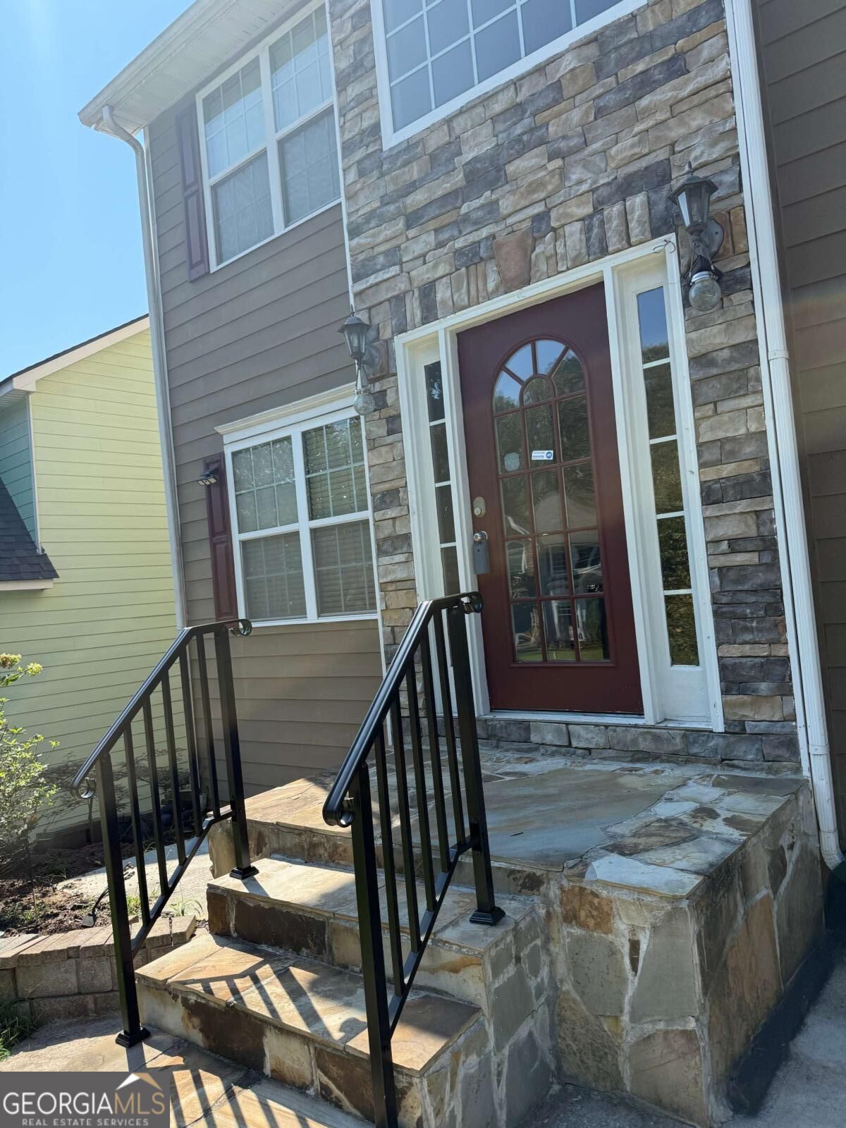 1320 Grey Rock WAY