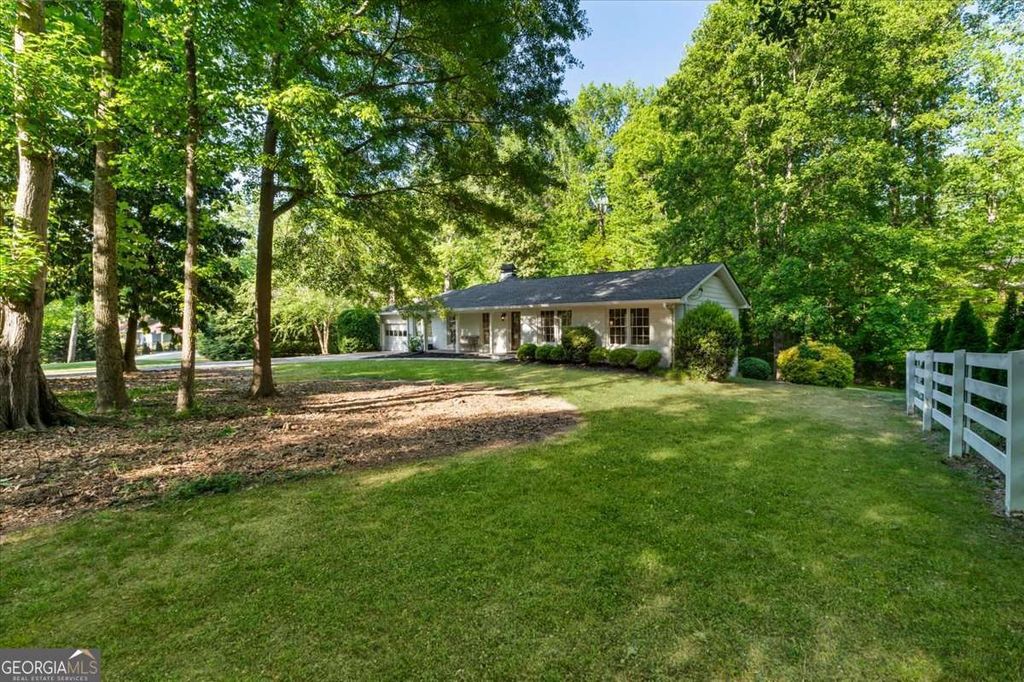 Photo of 230 Dania Drive, Alpharetta, GA 30009 (MLS # 10740562)