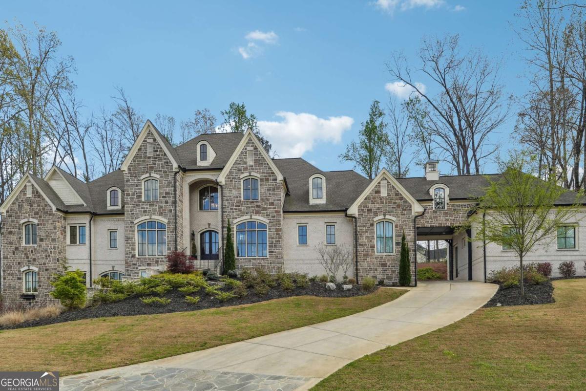252 Traditions DR