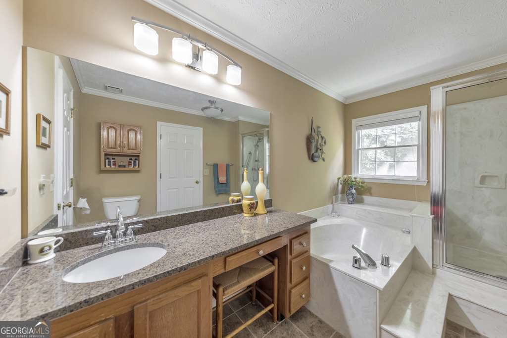 4260 Keheley Lake DR NE
