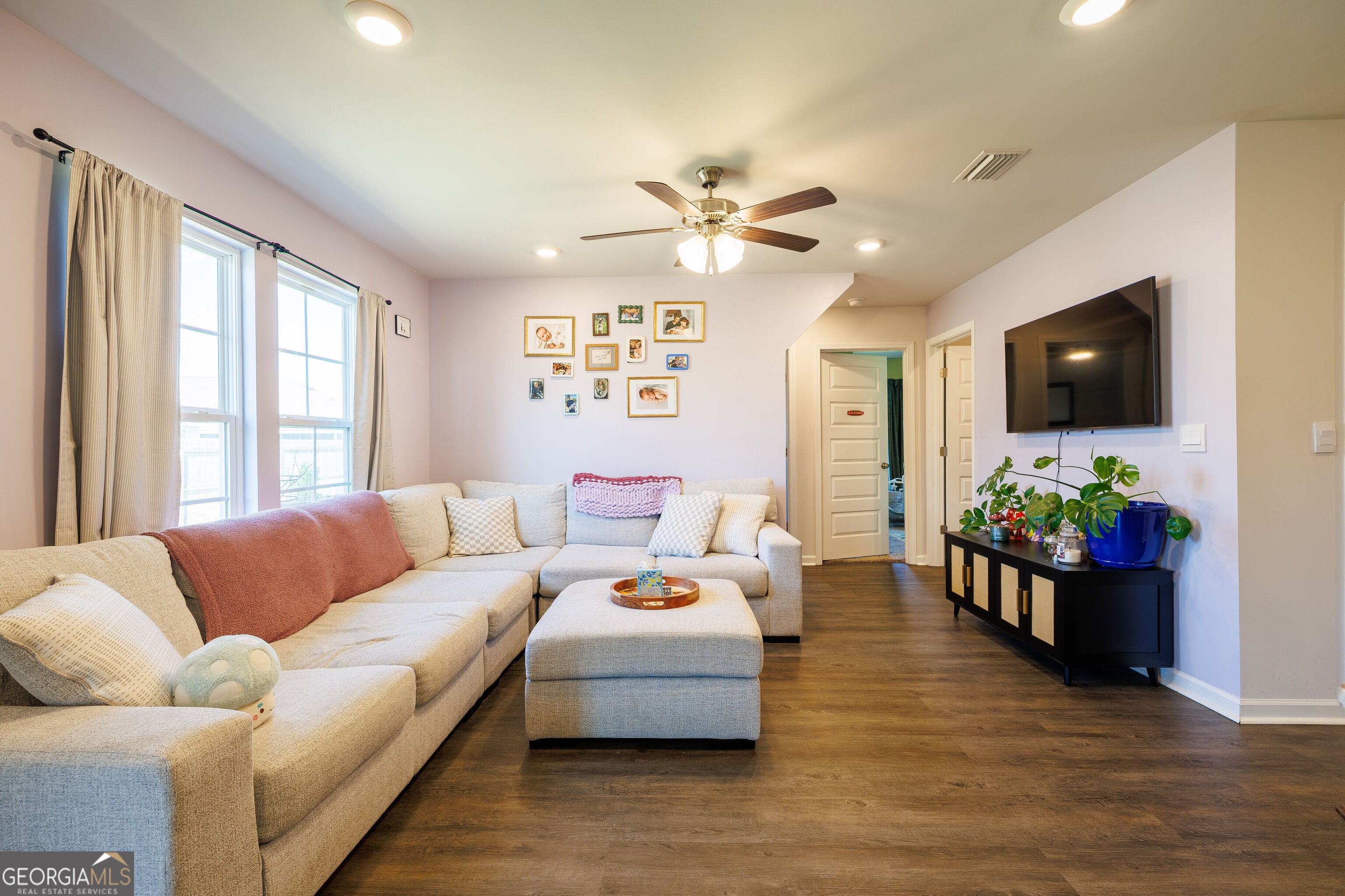 9069 Torrington LN