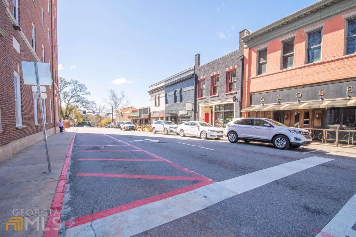 None - Commercial Lease