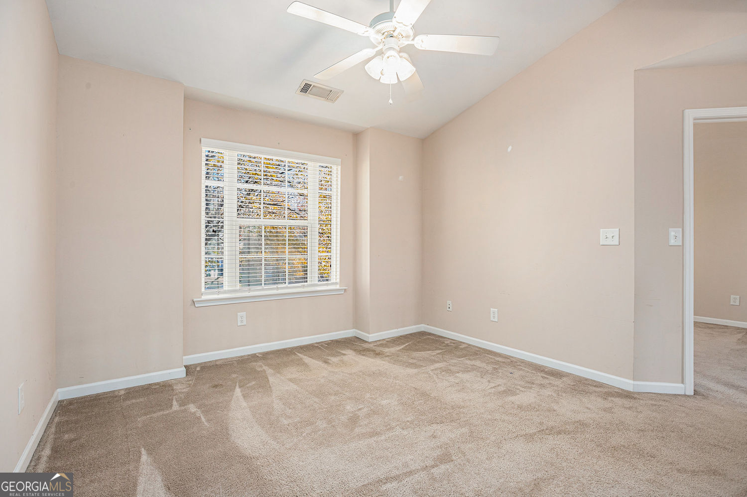 OLDE PEACHTREE TOWNHOMES - Residential