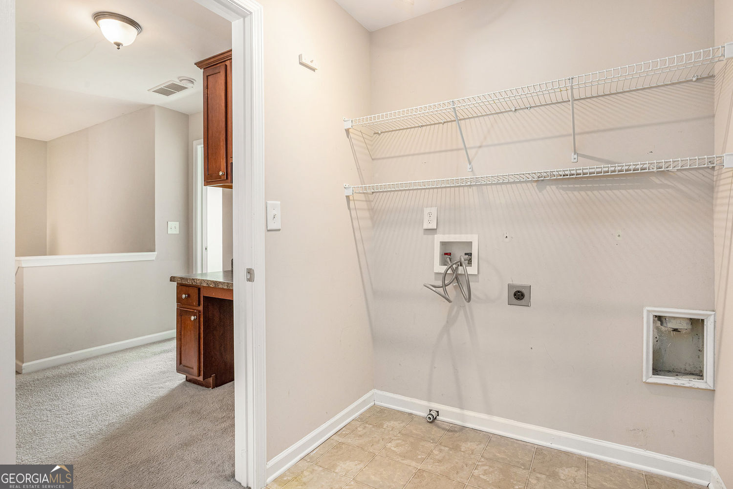 OLDE PEACHTREE TOWNHOMES - Residential