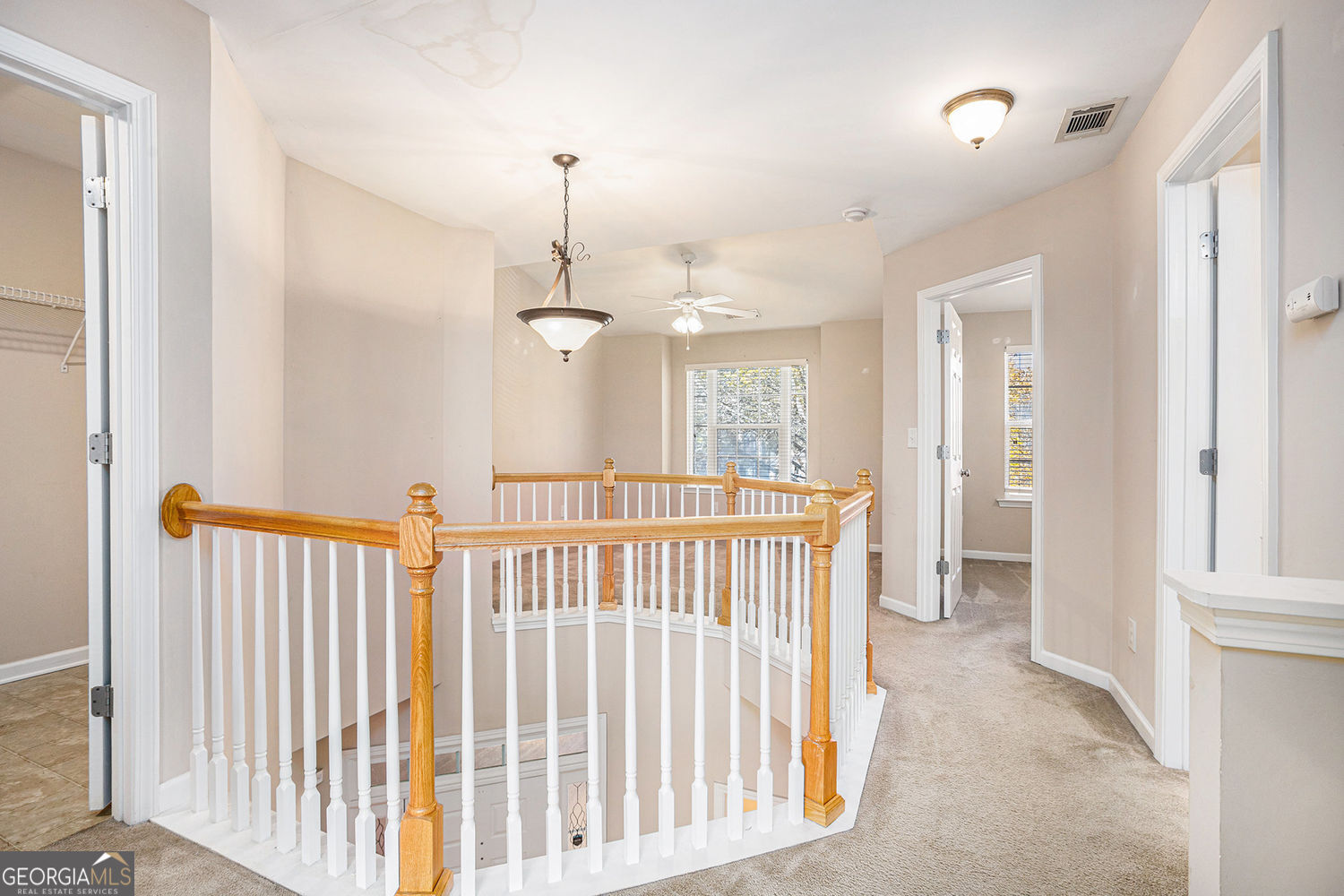 OLDE PEACHTREE TOWNHOMES - Residential