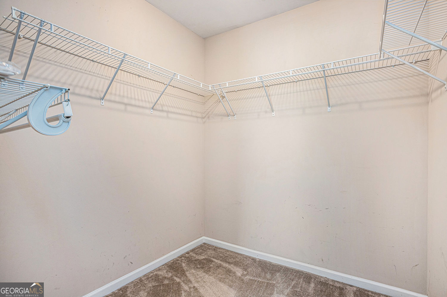 OLDE PEACHTREE TOWNHOMES - Residential